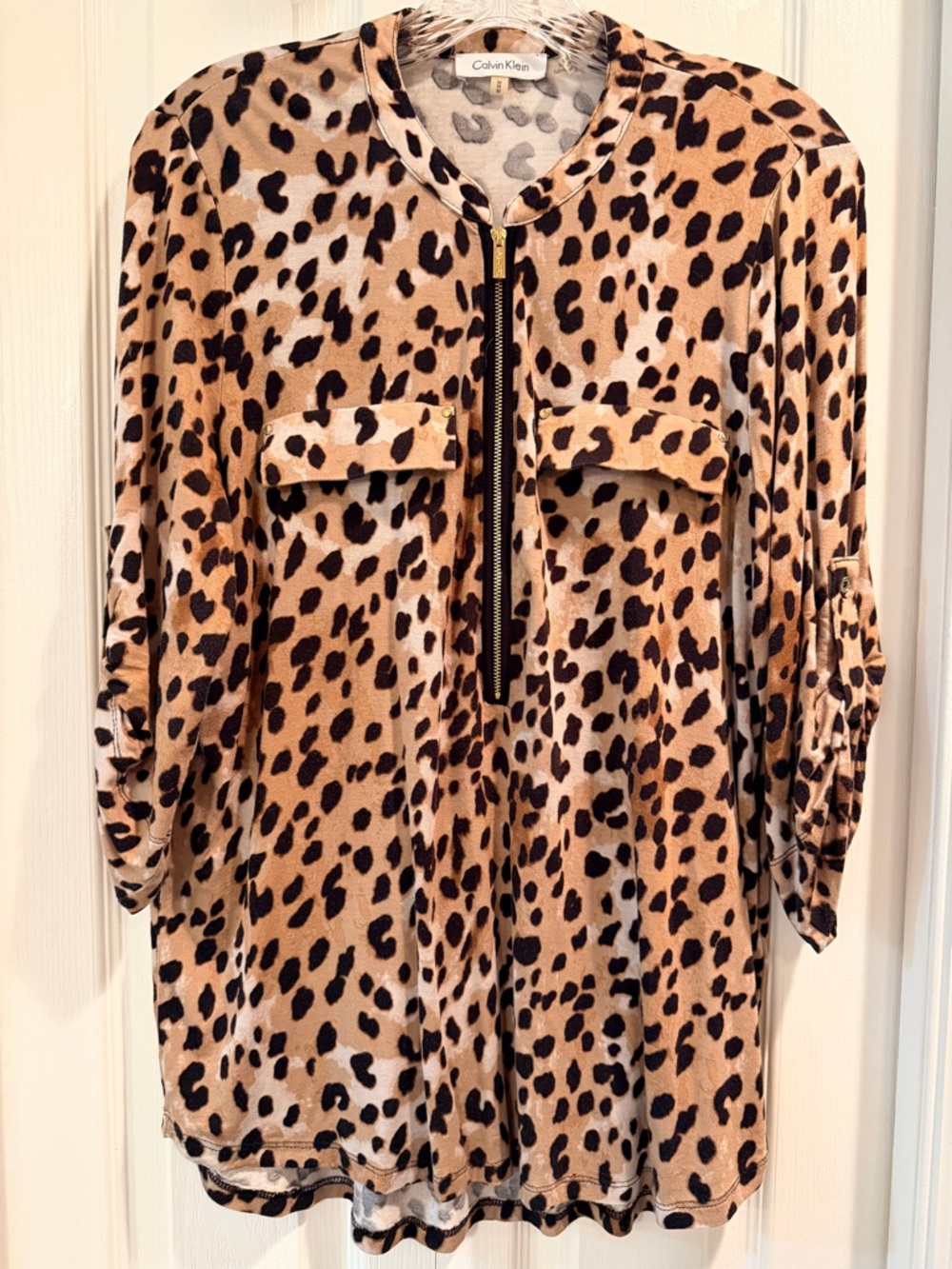 Calvin Klein Double Pocket Leopard Print 1/2 Zip-Front Rollup 3/4 Sleeve Blouse